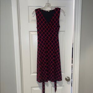 41 Hawthorn Red and Navy A-line Midi Dress with V-neck Sleeveless Style